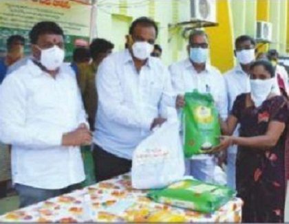 దాతల సాయం అభినందనీయం