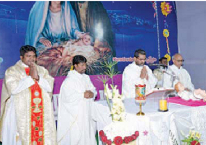 గుణదలమాత పుణ్యక్షేత్రంలో అంబరాన్నంటిన క్రిస్మస్ సంబరాలు
