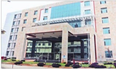 ప్రభుత్వాస్పత్రిలో కార్పొరేట్ వైద్యం!