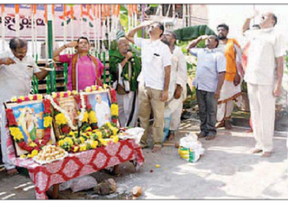ఆలయాల్లో స్వాతంత్య్ర దినోత్సవ వేడుకలు