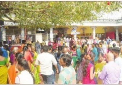 భక్తజనంతో ఇంద్రకీలాద్రి కిటకిట..