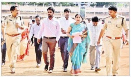 గణతంత్ర దినోత్సవానికి ఏర్పాట్లు చేయాలి