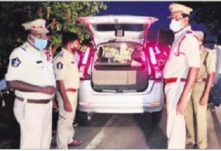 కంకిపాడు పీఎస్‌ను సందర్శించిన సీపీ