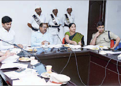సమన్వయంతో భవానీ దీక్షల విరమణ