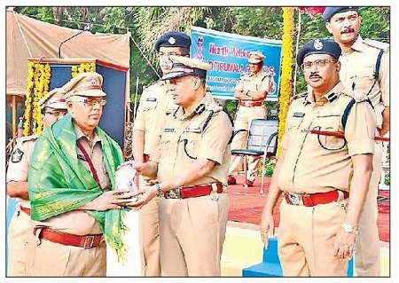 నిస్వార్ధ సేవకుడు