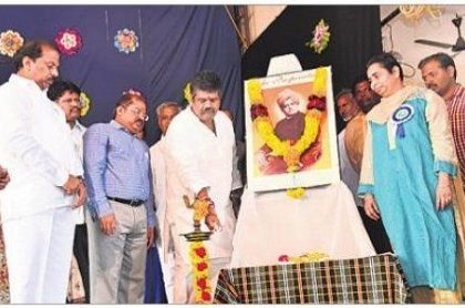జాతికి స్ఫూర్తి వివేకానందుడు