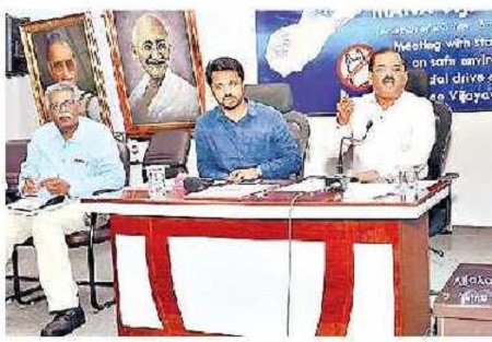 ప్లాస్టిక్ చేతి సంచుల నిషేధానికి సహకరించండి