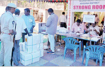 గ్రామ సచివాలయ ఉద్యోగ నియామక పరీక్షలకు పకడ్బందీ ఏర్పాట్లు