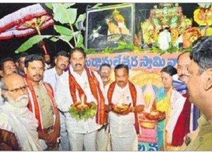 కనుల పండుగగా కలశజ్యోతి మహోత్సవం