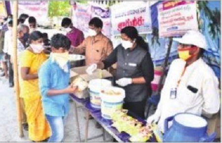 పేదలను ఆకట్టుకుంటున్న ఆపన్నహస్తం