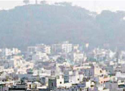 మంచు దుప్పట్లో నగరం
