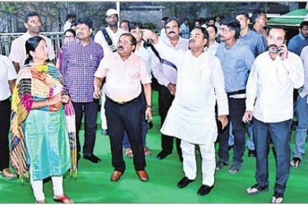 నేడు క్రిస్మస్ హై టీ