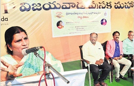 పుస్తక సంబరం.. ఆనందం అంబరం