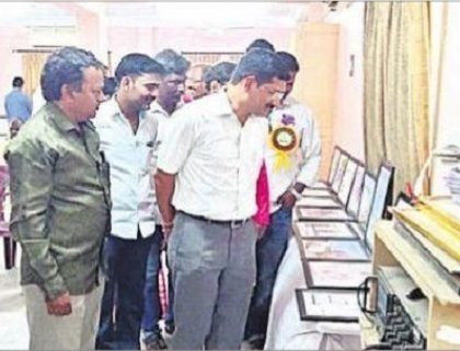 కార్టూనిస్ట్‌లు సమాజాన్ని అధ్యయనం చేయాలి