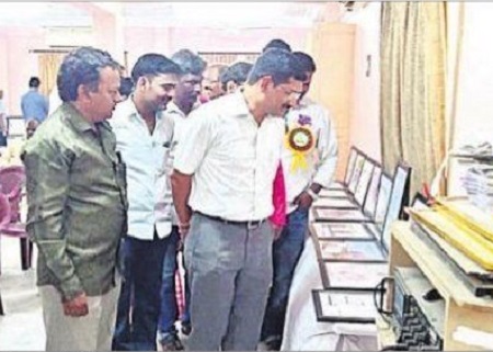 కార్టూనిస్ట్‌లు సమాజాన్ని అధ్యయనం చేయాలి