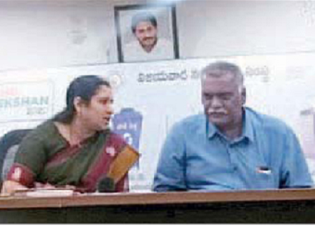 ప్రైవేటు ఏజెన్సీల ద్వారా చెత్త తరలింపు