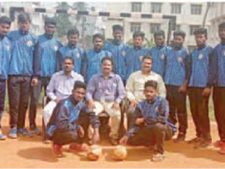 అఖిల భారత హ్యాండ్‌బాల్ పోటీలకు వర్సిటీ జట్టు