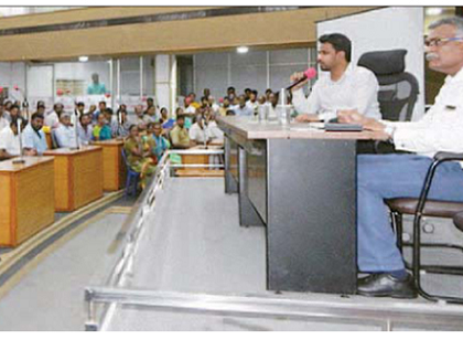ప్లాస్టిక్ సేకరణలో నిర్లక్ష్యం తగదు