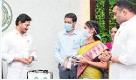 దేశీయ ఫోర్ హెడ్ థర్మామీటర్, ఫేస్ మాస్క్ ఆవిష్కరణ