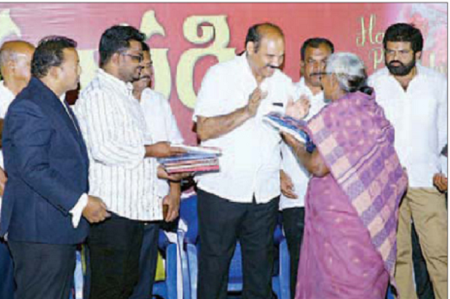 క్రీస్తుమార్గాలను మార్గదర్శకంగా తీసుకోవాలి