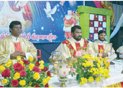 సెయింట్ పీటర్స్ కథెడ్రల్‌లో ఘనంగా క్రీస్తు జయంతి వేడుకలు