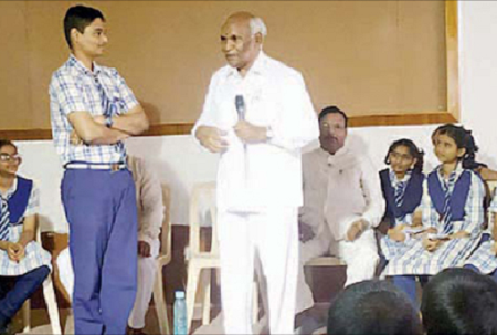 అలరించిన భగవద్గీత అవధానం