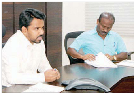 ప్రజాసమస్యలకు పరిష్కారం చూపండి