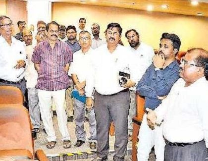 చేనేత దినోత్సవ ఏర్పాట్ల పరిశీలన