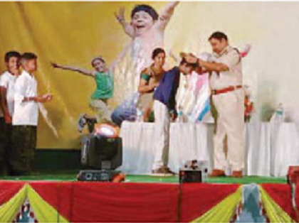 విద్యార్థులు ఉన్నత శిఖరాలు అధిరోహించాలి