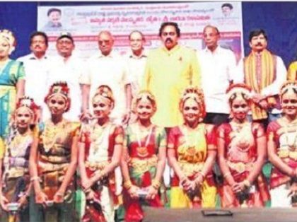 బాలబాలికలలో సంస్కార జ్యోతులను వెలిగించాలి