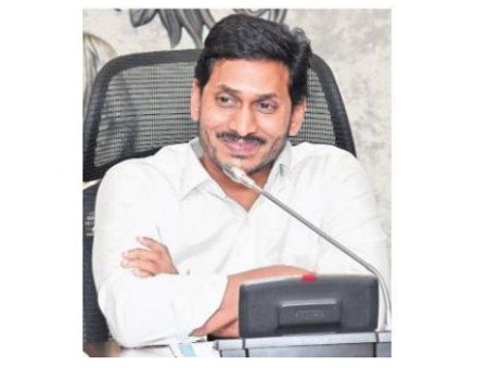 గ్రామ సచివాలయాల్లోనే ఇసుక పర్మిట్లు