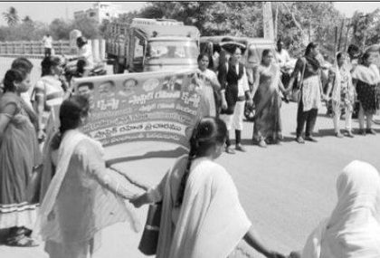 ప్లాస్టిక్ రహిత సమాజం కోసం కృషి చేయాలి