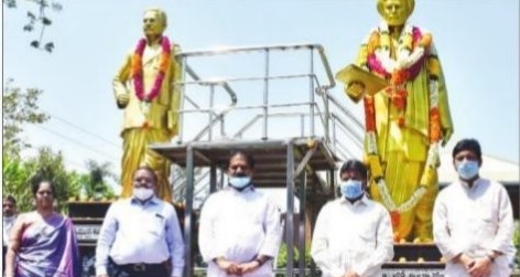 మహాత్మా జ్యోతిరావు పూలేకు ఘన నివాళి