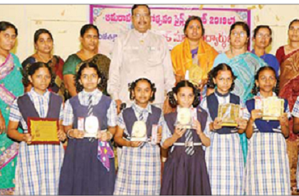 బాలోత్సవం సైన్స్‌ఫేర్‌లో విజేతలకు సత్కారం