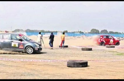 దుమ్ములేపారు.. దూసుకుపోయారు!