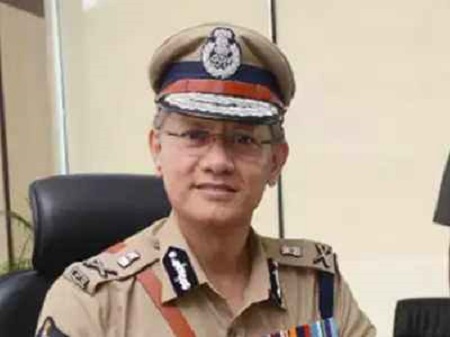 వలస కూలీల కోసం ప్రత్యేక చర్యలు