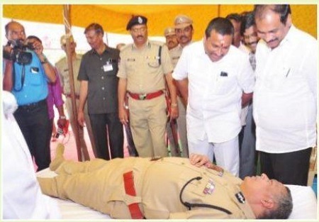 పోలీసు అమరుల త్యాగాలు స్ఫూర్తిదాయకం