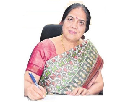 నవ్యాంధ్ర తొలి మహిళా సీఎస్ గా నీలం సాహ్ని