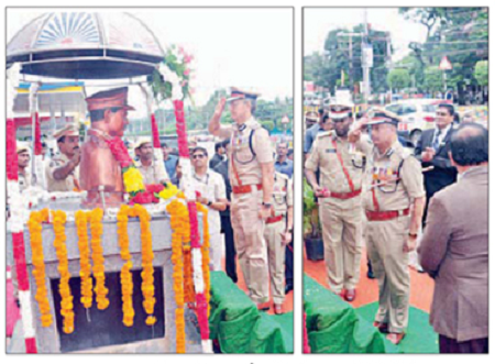 కేఎస్ వ్యాస్ కు డీజీపీ సవాంగ్, సీపీ నివాళి