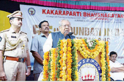 గాంధీజీ స్ఫూర్తీని అందిపుచ్చుకోవాలి