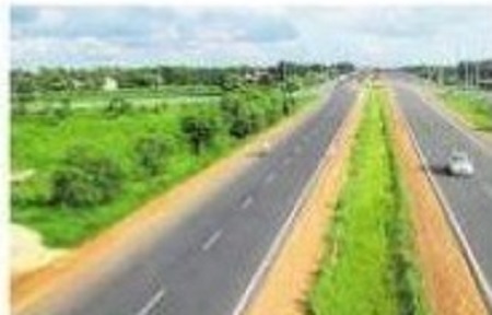 రోడ్డు ప్రమాదాలకు.. డెమో కారిడార్లతో చెక్!