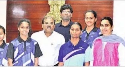 సాప్ట్ టెన్నిస్ క్రీడాకారులకు వై ఎ స్సా ర్ ప్రోత్సహాకాలు