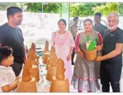 మట్టి గణపతి విగ్రహాలనే పూజించండి