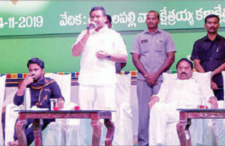 విద్యార్థులు అన్ని రంగాల్లోనూ ప్రగతి సాధించాలి