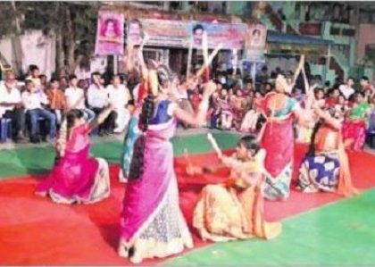 సంస్కృతికి ప్రతిబింబం కోలాటం