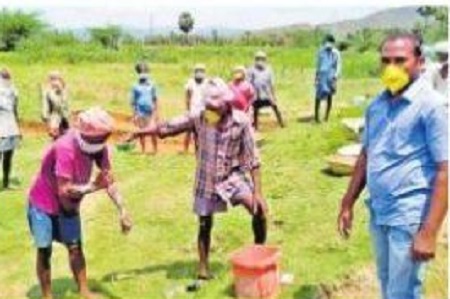 విపత్తులోనూ ఉపాధి
