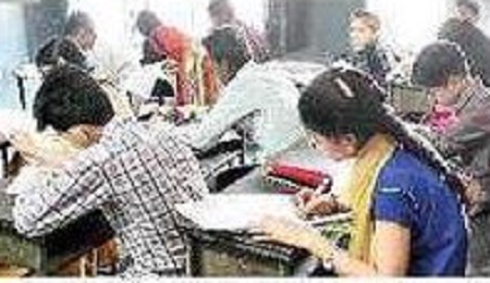 ఇంటి దగ్గరలోనే పది పరీక్ష కేంద్రాలు!
