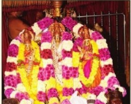 నేత్రపర్వంగా  స్వామివార్ల  పల్లకీసేవ