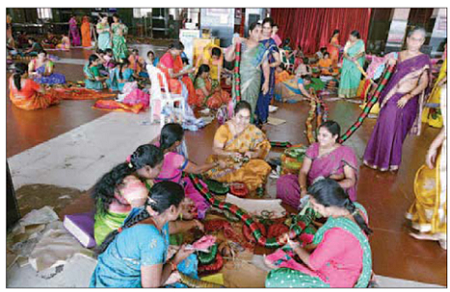 నేడు దుర్గమ్మకు కోటి గాజుల అలంకరణ