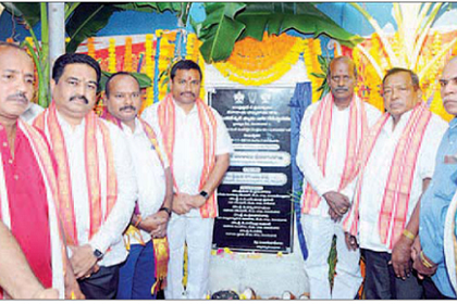 ఆలయాల అభివృద్ధికి అండదండలందిస్తాం